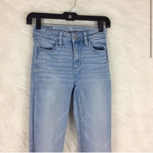 AE | Hi rise jegging ripped knees